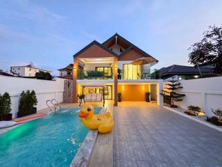 Villa en venta de 5 habitaciones en Bang Lamung, Chonburi