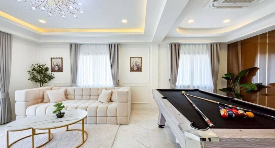 For sale 5 bedrooms villa in South Pattaya, Pattaya