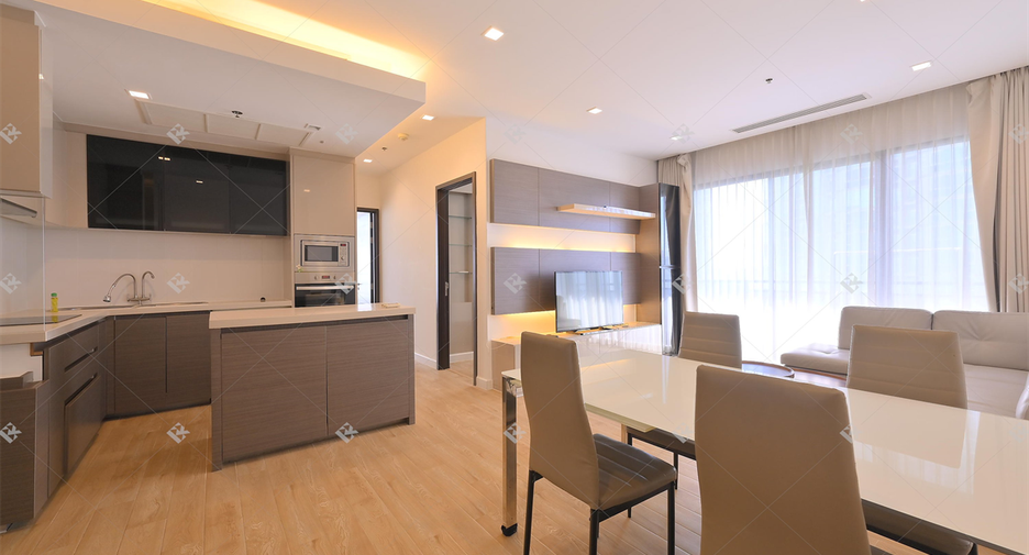Condo en alquiler de 2 habitaciones en Huai Khwang, Bangkok