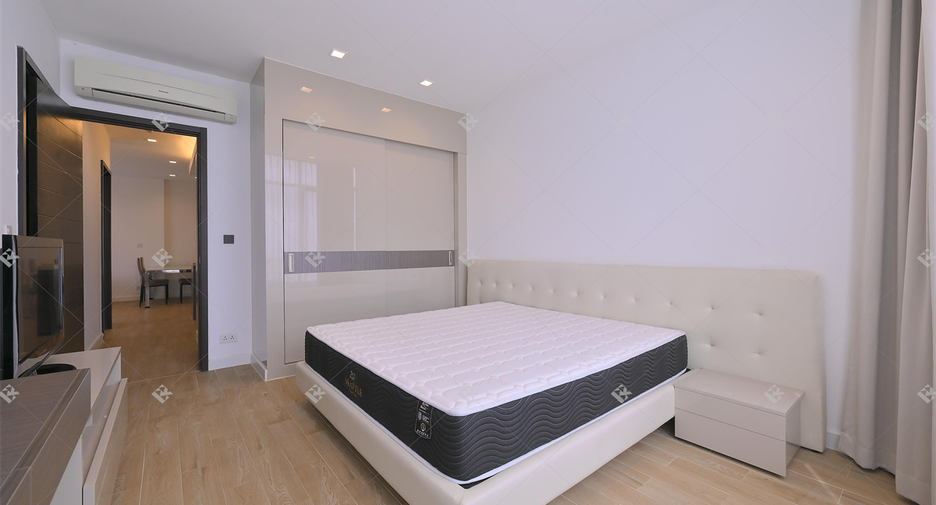 Condo en alquiler de 2 habitaciones en Huai Khwang, Bangkok