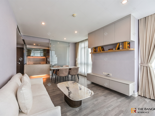 For rent 2 bedrooms condo in Bang Rak, Bangkok