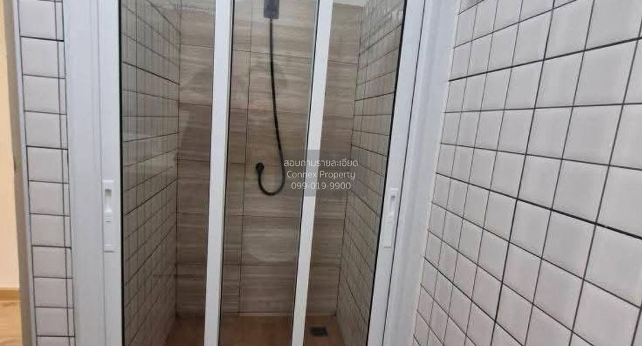 Casa adosada en venta de 3 habitaciones en Bang Bua Thong, Nonthaburi