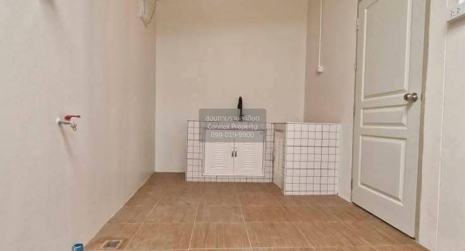 Casa adosada en venta de 3 habitaciones en Bang Bua Thong, Nonthaburi