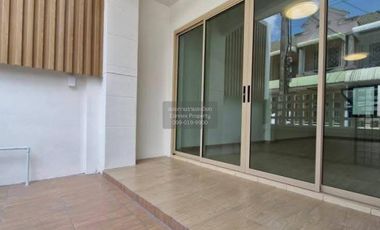 Casa adosada en venta de 3 habitaciones en Bang Bua Thong, Nonthaburi