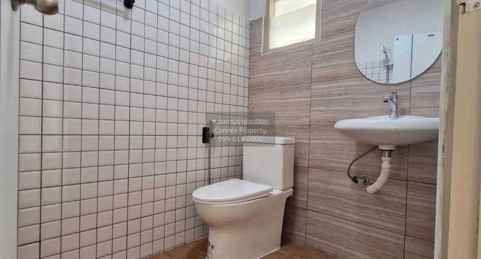 Casa adosada en venta de 3 habitaciones en Bang Bua Thong, Nonthaburi