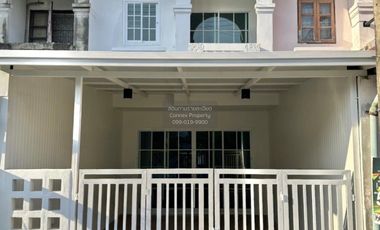 Casa adosada en venta de 2 habitaciones en Thanyaburi, Pathum Thani