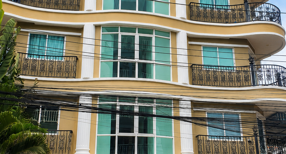 For sale studio condo in Pratumnak, Pattaya