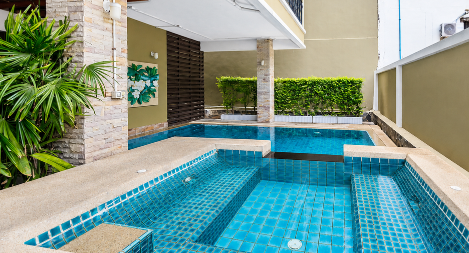 For sale studio condo in Pratumnak, Pattaya