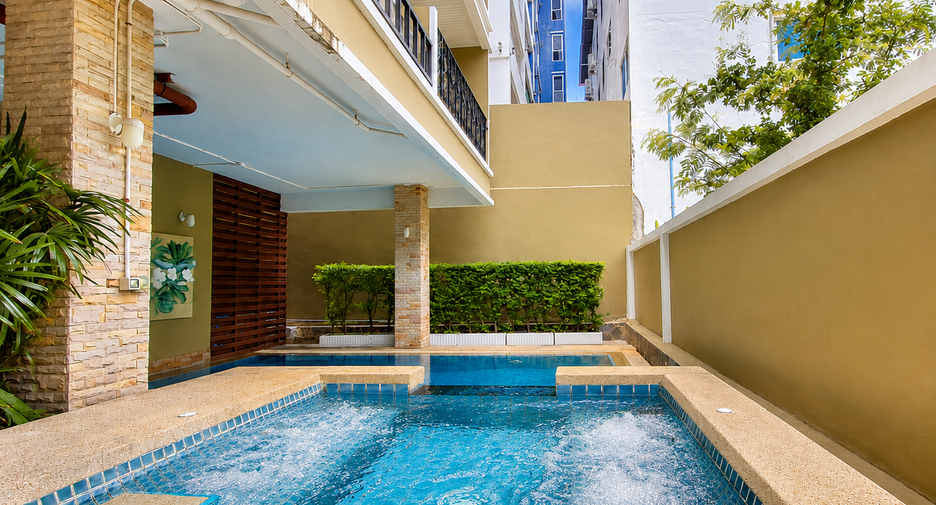 À vendre studio condo à Pratumnak, Pattaya