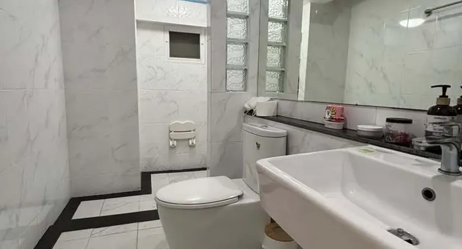 For sale and for rent 3 bedrooms townhouse in Mueang Phuket, Phuket