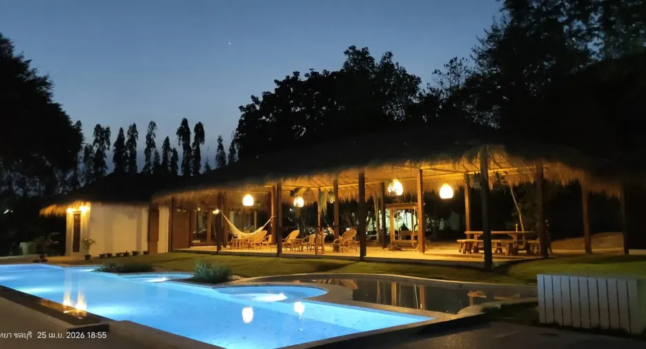 À louer 4 chambres villa à Huay Yai, Pattaya