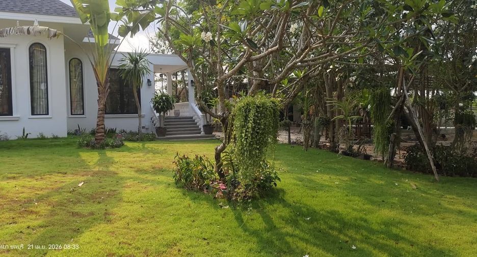 À louer 4 chambres villa à Huay Yai, Pattaya