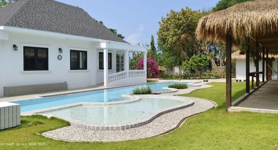 À louer 4 chambres villa à Huay Yai, Pattaya