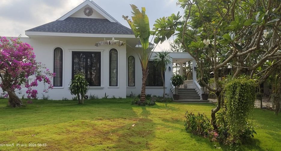À louer 4 chambres villa à Huay Yai, Pattaya