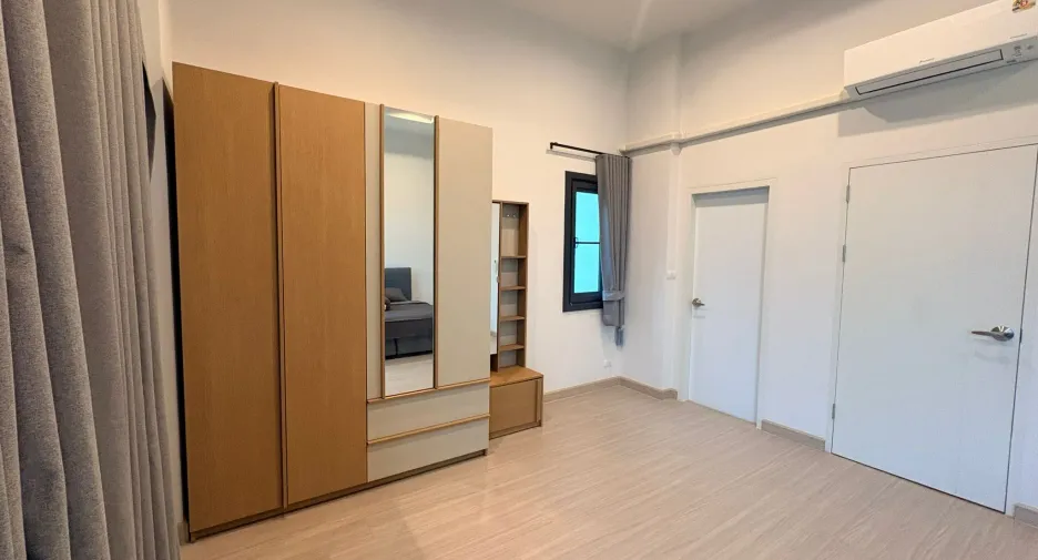 Haus zur Miete mit 4 Zimmer in Mueang Phuket, Phuket