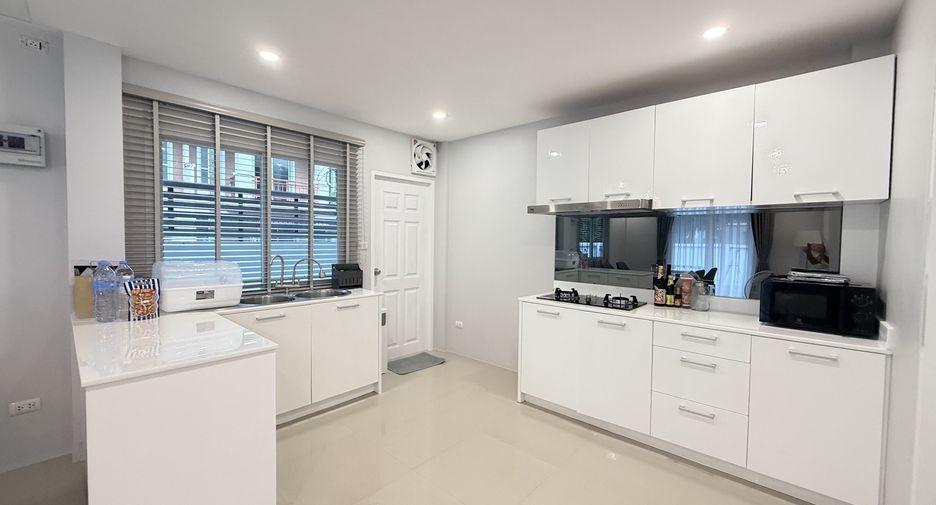 For rent 3 bedrooms house in Thalang, Phuket