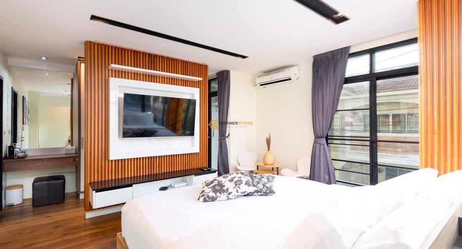 For rent 4 bedrooms house in East Pattaya, Pattaya