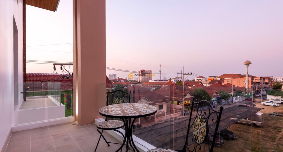 For rent 4 bedrooms house in East Pattaya, Pattaya