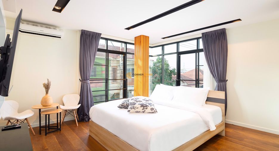 For rent 4 bedrooms house in East Pattaya, Pattaya