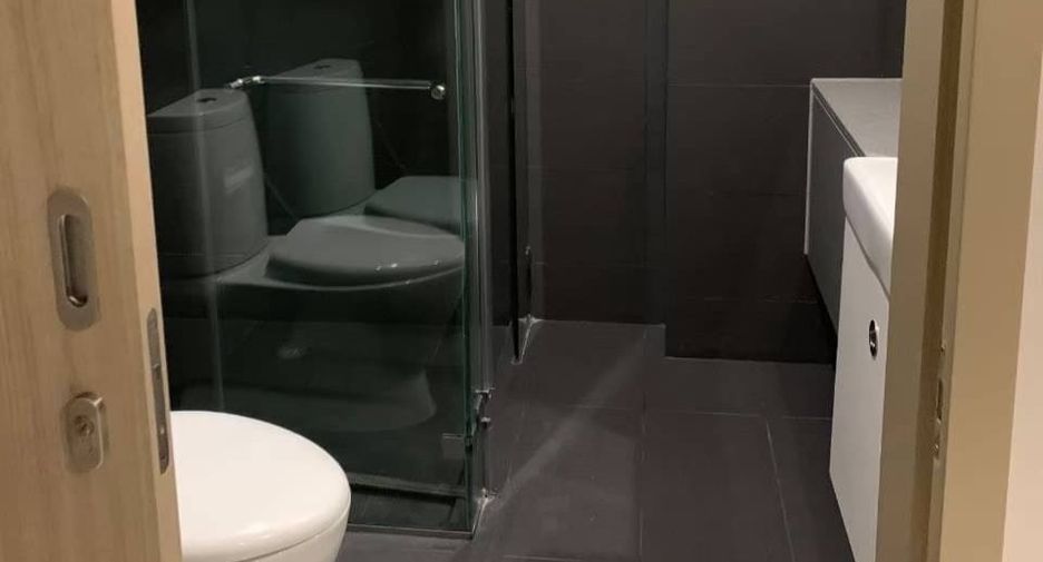 For rent 2 ベッドルーム condo in Pathum Wan, Bangkok