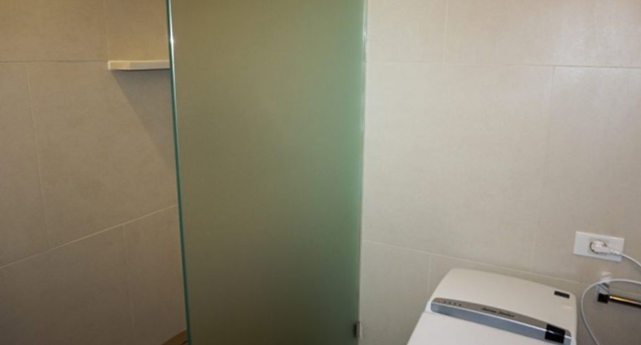 Condo en alquiler y en venta de 2 habitaciones en Khlong Toei, Bangkok