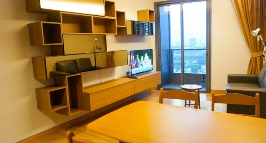 Condo en alquiler y en venta de 2 habitaciones en Khlong Toei, Bangkok