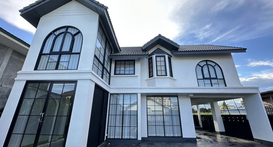 Villa zum Kauf und zur Miete mit 4 Zimmer in Mueang Chiang Mai, Chiang Mai