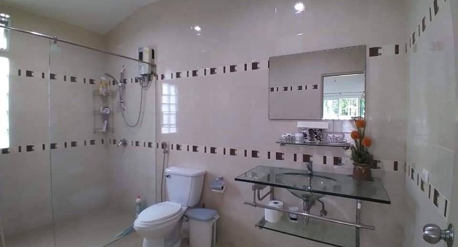 For sale and for rent 3 bedrooms villa in Thalang, Phuket
