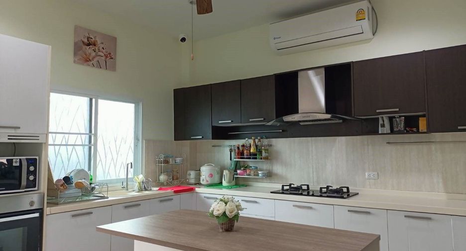 For sale and for rent 3 bedrooms villa in Thalang, Phuket