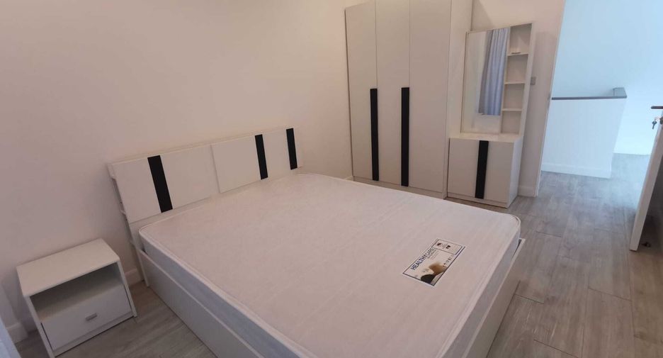 Casa adosada en alquiler de 3 habitaciones en Thalang, Phuket
