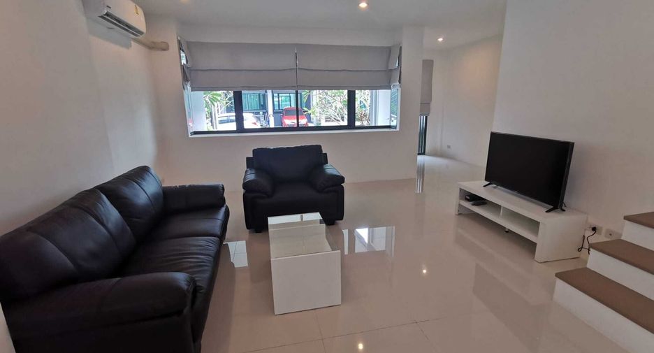 Casa adosada en alquiler de 3 habitaciones en Thalang, Phuket