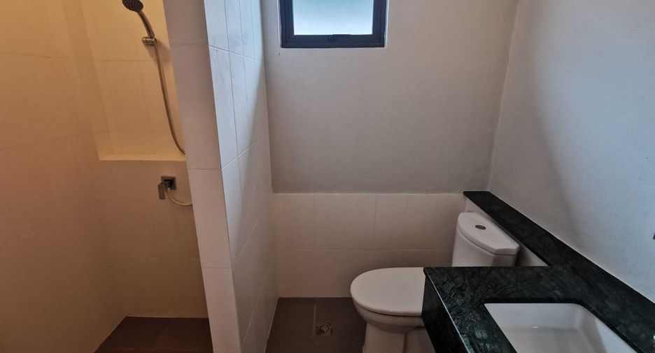 Casa adosada en alquiler de 3 habitaciones en Thalang, Phuket