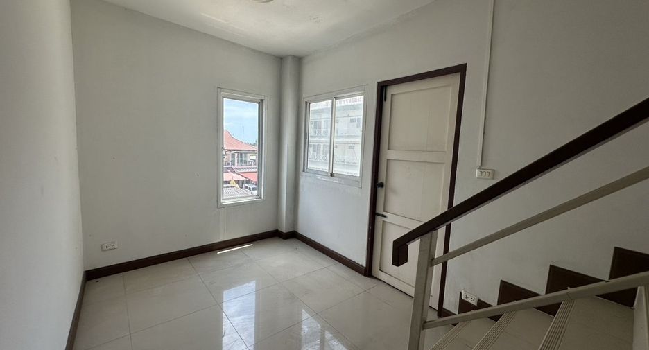 À vendre 2 chambres maison de ville à Hua Hin, Prachuap Khiri Khan
