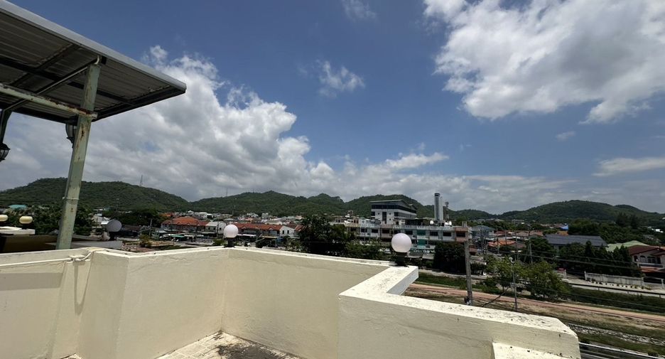 À vendre 2 chambres maison de ville à Hua Hin, Prachuap Khiri Khan