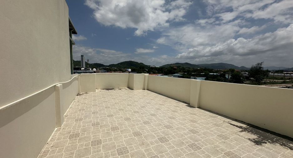 À vendre 2 chambres maison de ville à Hua Hin, Prachuap Khiri Khan