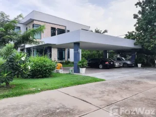 For sale 6 bedrooms house in Mueang Phitsanulok, Phitsanulok