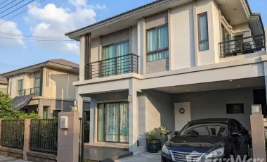 For sale 3 bedrooms house in Mueang Pathum Thani, Pathum Thani