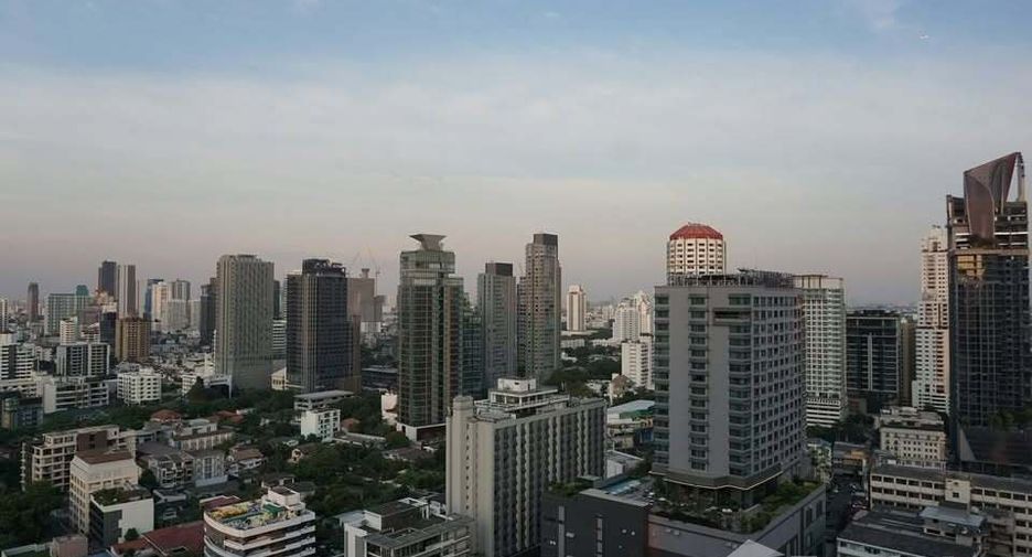 For rent 1 Beds condo in Khlong Toei, Bangkok