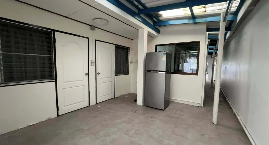 For sale and for rent 5 bedrooms house in Suan Luang, Bangkok