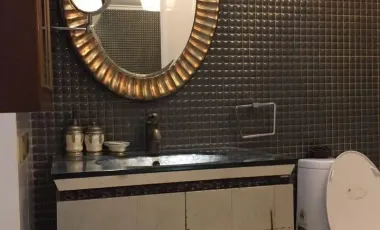 Condo en venta y en alquiler de 3 habitaciones en Phra Khanong, Bangkok