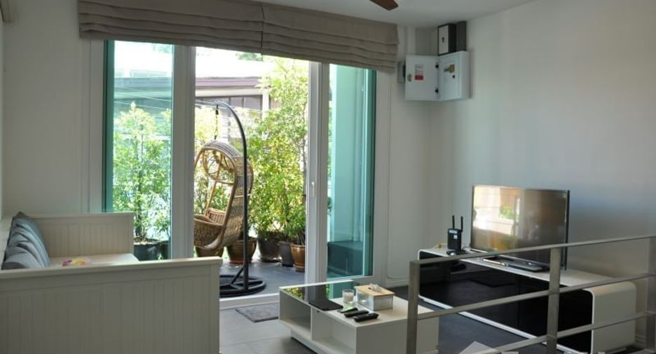 For rent 3 ベッドルーム townhouse in Watthana, Bangkok