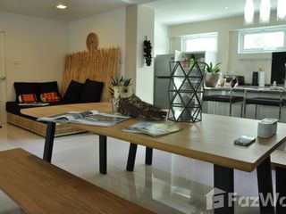 For rent 3 bedrooms townhouse in Watthana, Bangkok