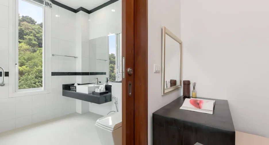 For sale 4 ベッドルーム condo in Kathu, Phuket