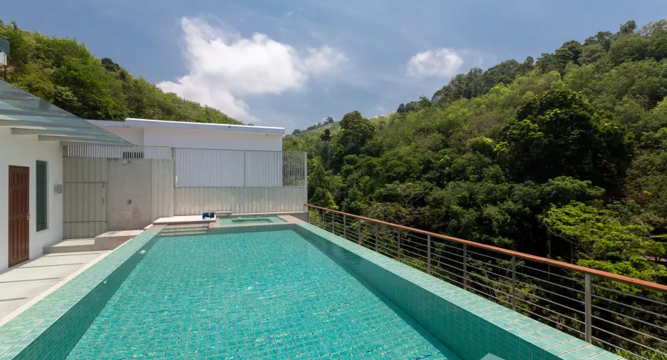 For sale 4 ベッドルーム condo in Kathu, Phuket