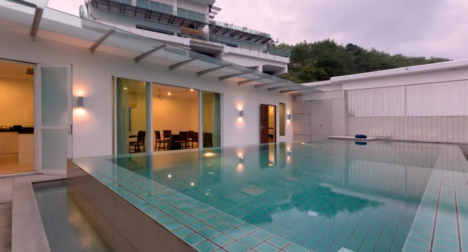For sale 4 ベッドルーム condo in Kathu, Phuket