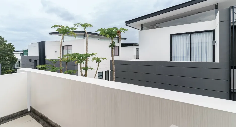 For rent 5 ベッドルーム townhouse in Thalang, Phuket