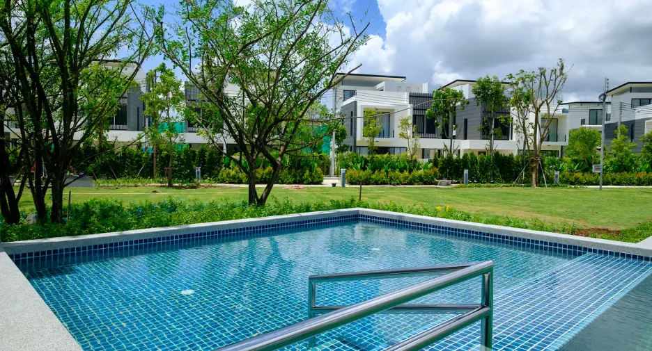 For rent 5 ベッドルーム townhouse in Thalang, Phuket