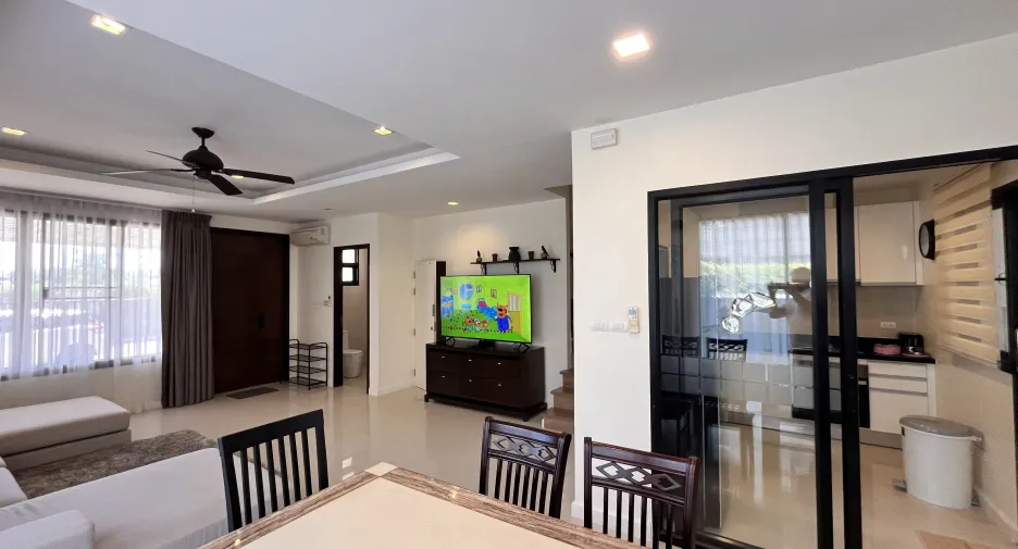 Casa adosada en alquiler de 3 habitaciones en Thalang, Phuket