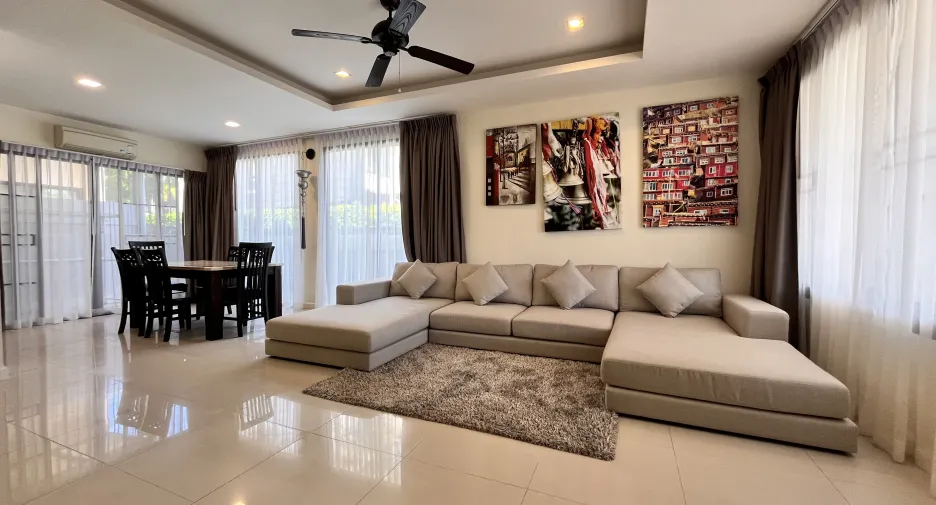 Casa adosada en alquiler de 3 habitaciones en Thalang, Phuket