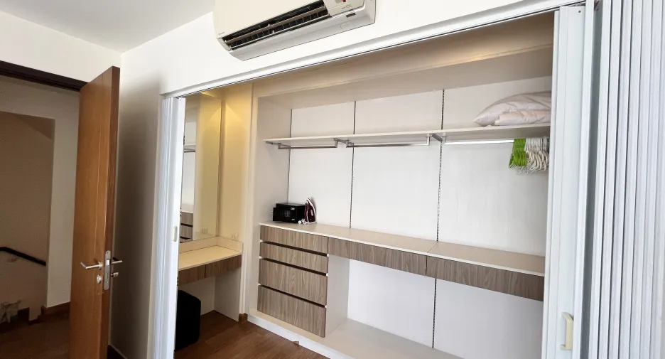 Casa adosada en alquiler de 3 habitaciones en Thalang, Phuket
